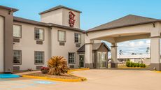 Red Roof Inn & Suites Lake Charles