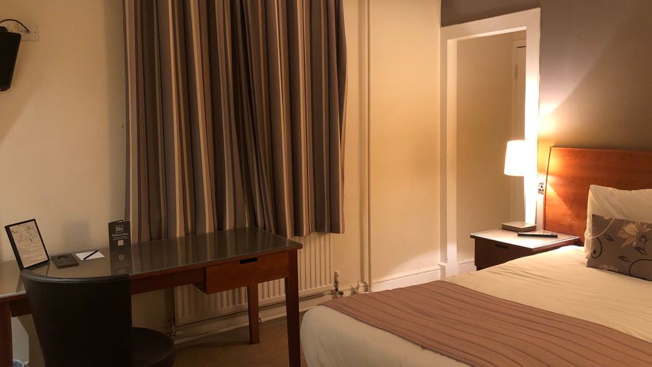 The Rugby Hotel Room