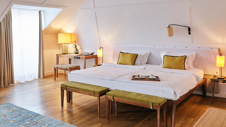 Louis Hotel Suite