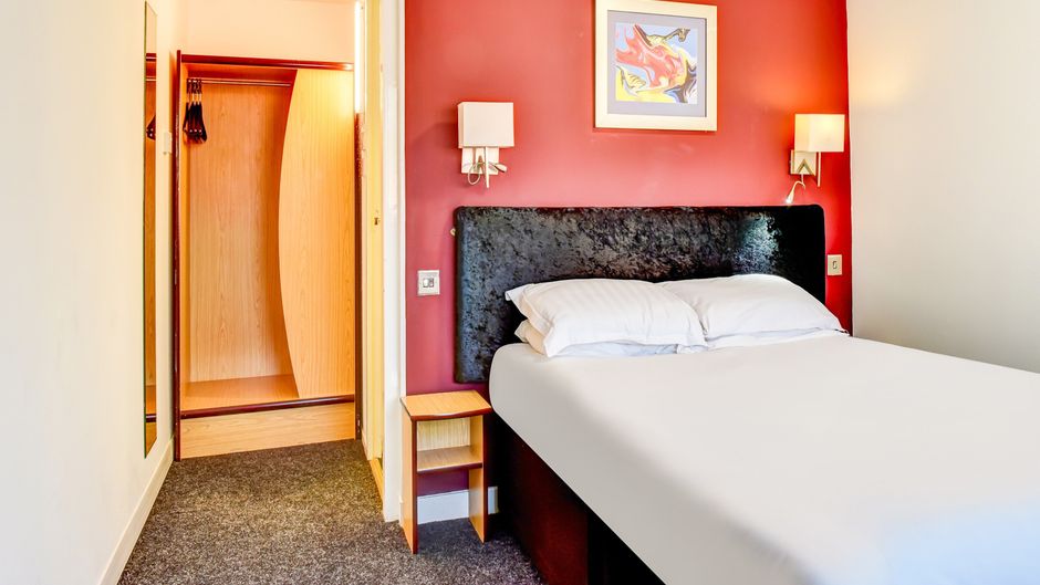 OYO Blue Inn Room