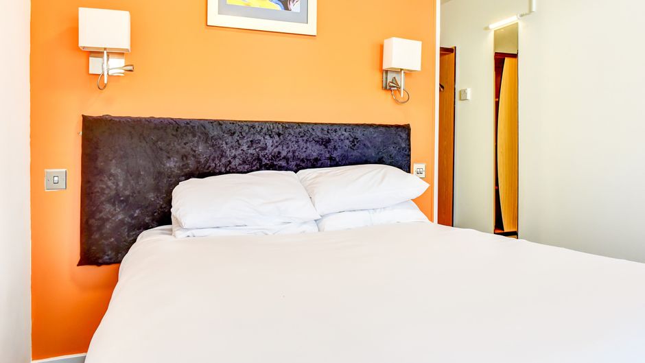 OYO Blue Inn Room