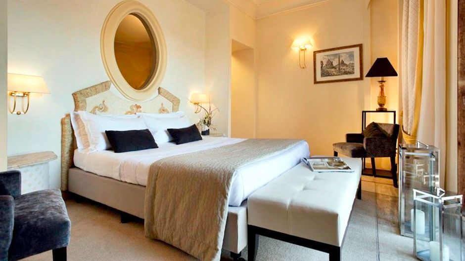 Colonna Palace Hotel Room