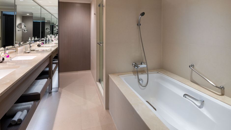 Crowne Plaza Bangkok Lumpini Park Room