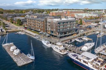 Club Wyndham Long Wharf