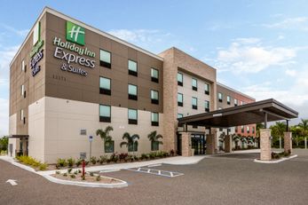 Holiday Inn Express/Stes Sanibel Gateway
