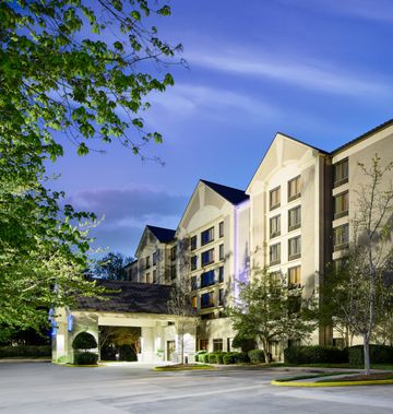 Holiday Inn Express & Suites Alpharetta