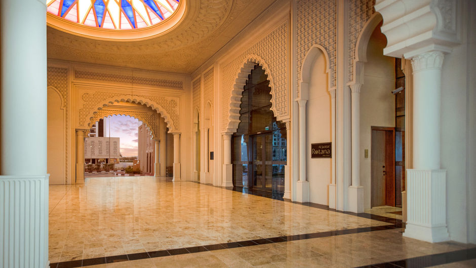 Al Jaddaf Rotana Suite Hotel Exterior