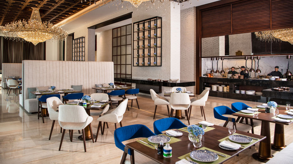 Al Jaddaf Rotana Suite Hotel Restaurant