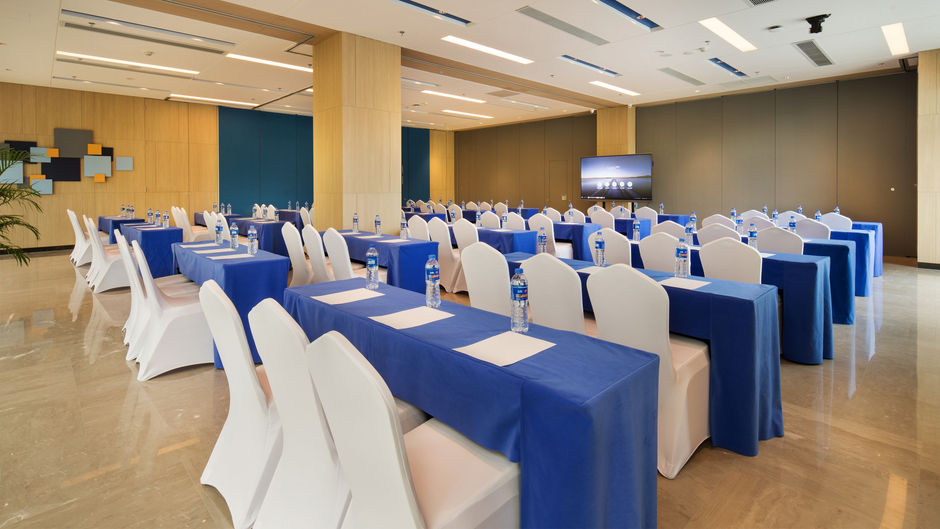 Holiday Inn Express North Station Meeting