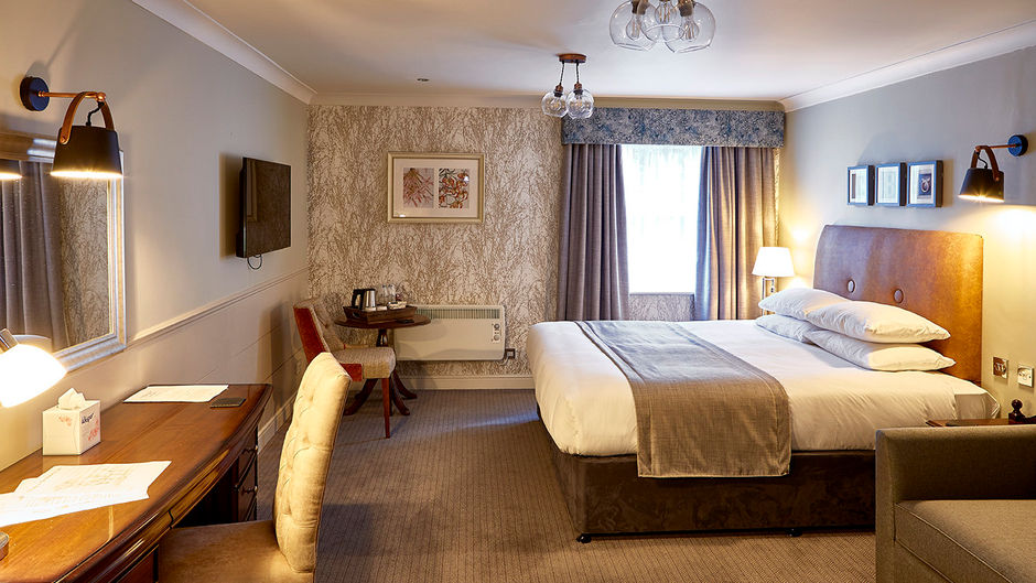 The Belmore Hotel Room