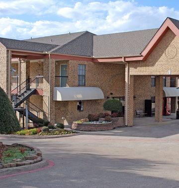 Scottish Inns DeSoto