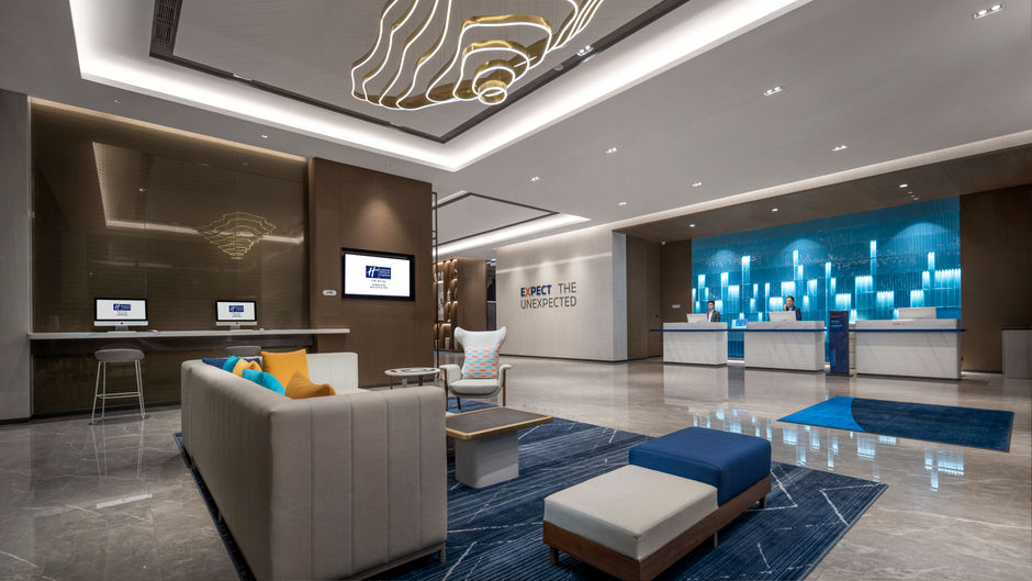 Holiday Inn Express Ancient Town Lobby