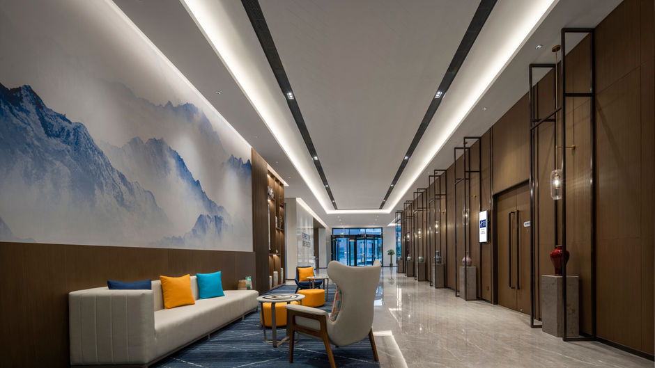 Holiday Inn Express Ancient Town Lobby