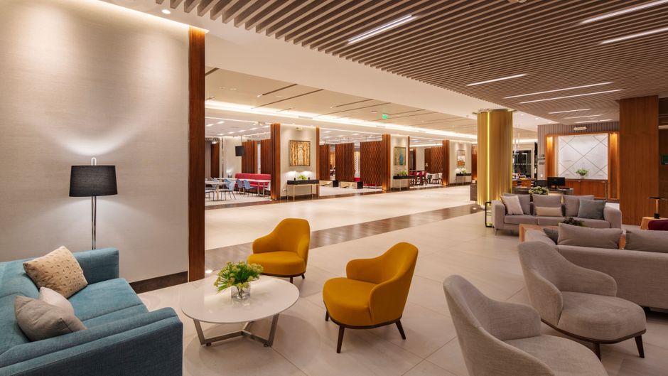 Holiday Inn Quito Airport Lobby