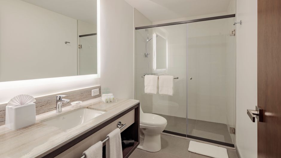 Holiday Inn Quito Airport Room