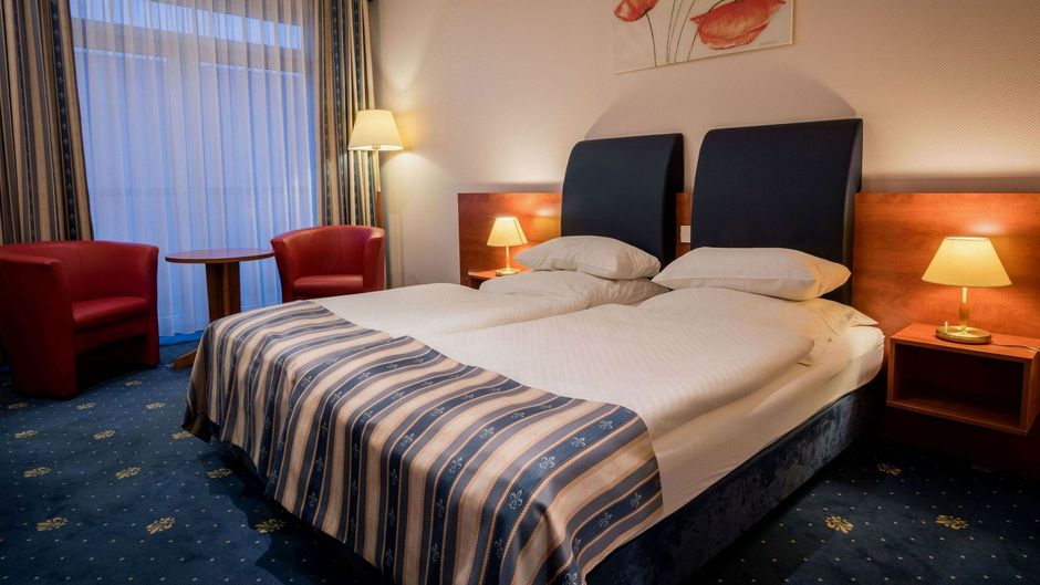 Gwarna Hotel Room