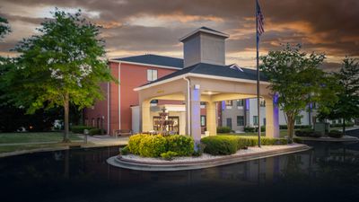 Holiday Inn Express Clayton - SE Raleigh