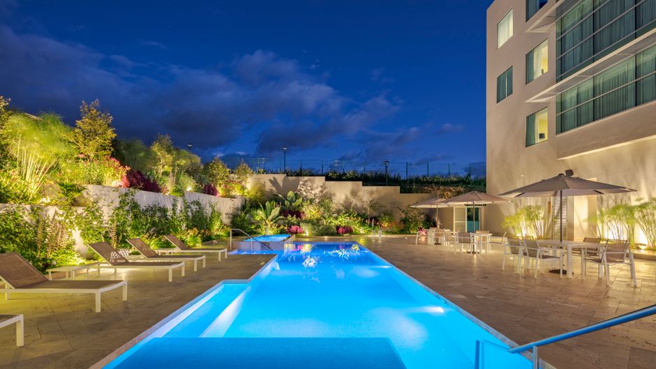 Holiday Inn Quito Airport Pool