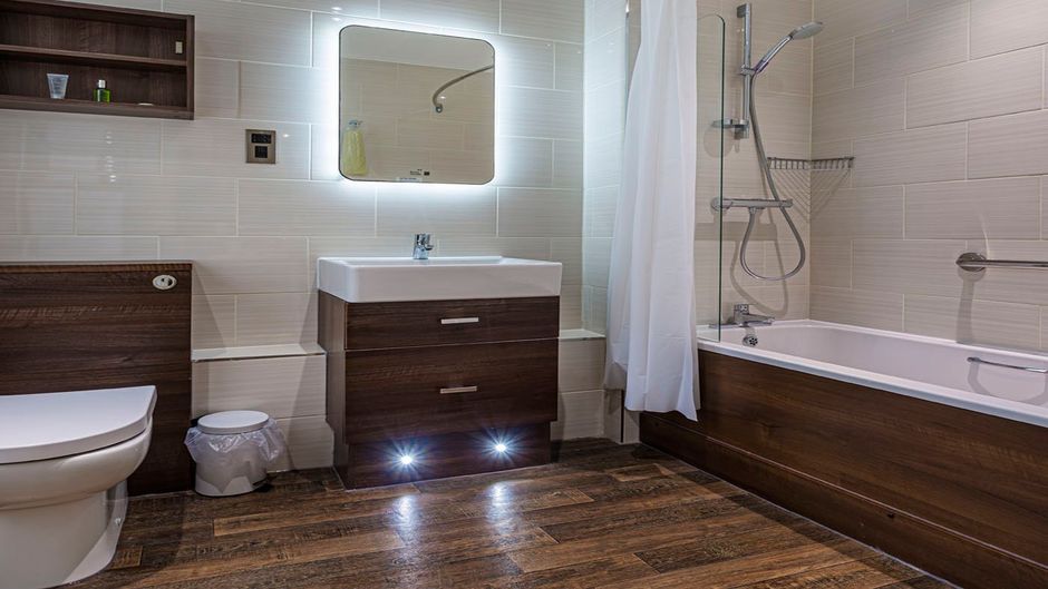 White Hart Hotel Room