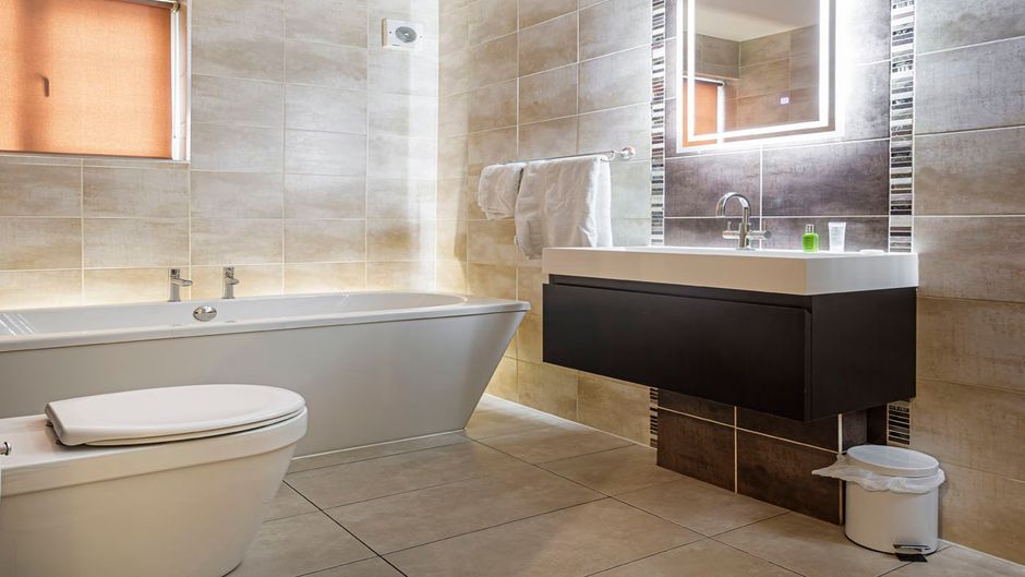 White Hart Hotel Room