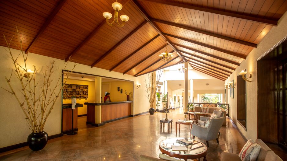 The Gateway Hotel KM Road Lobby
