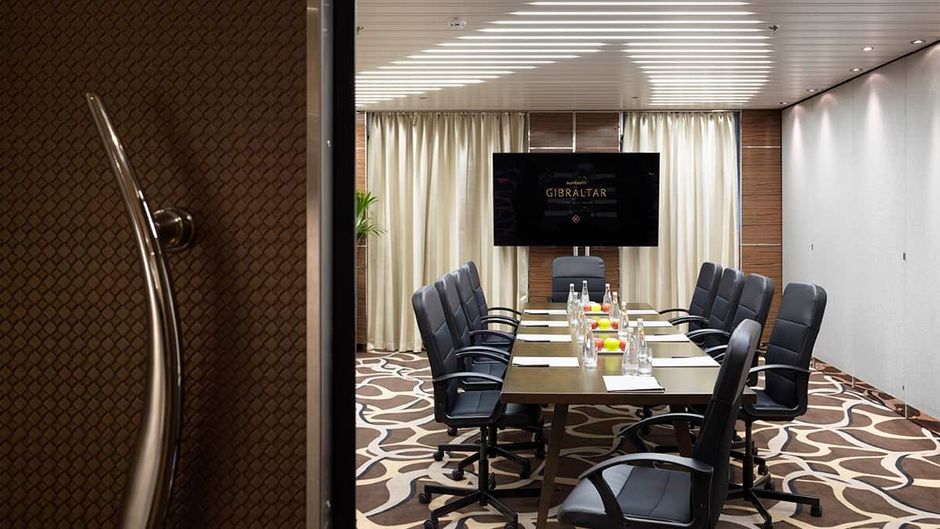 Sunborn Yacht Hotel Meeting