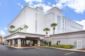 Holiday Inn & Suites Universal Orlando