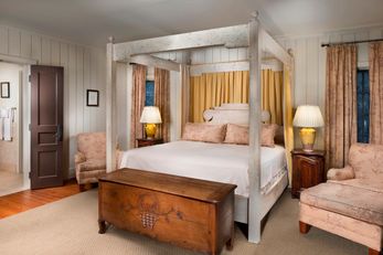 Old Edwards Inn & Spa