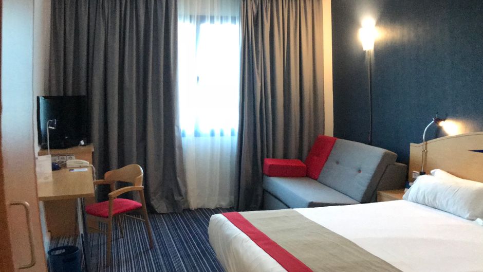 Holiday Inn Express San Sebastian Reyes Room