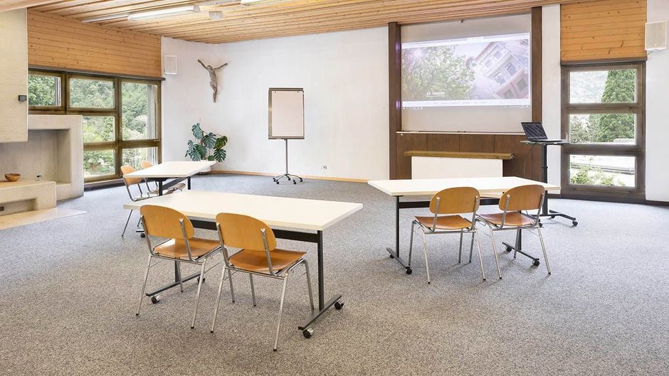 Bildungshaus St Jodern Meeting
