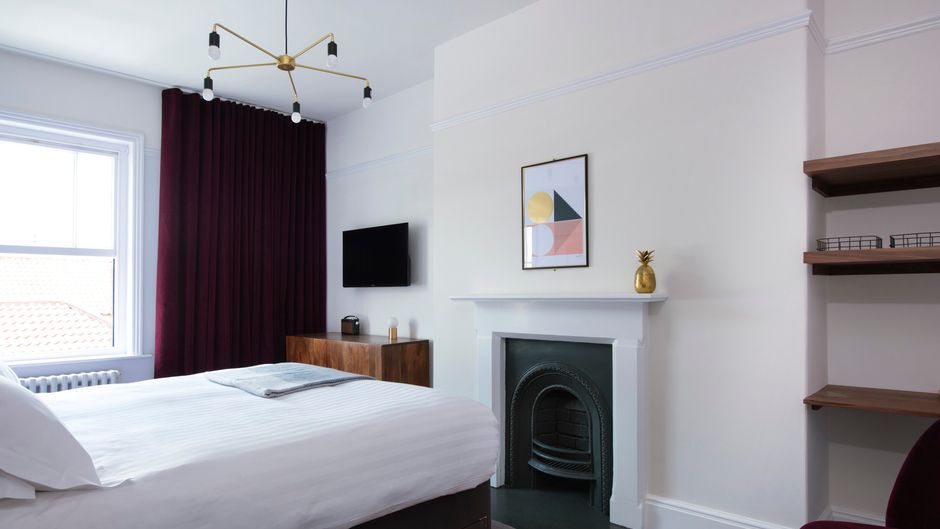 The Masons Arms Room