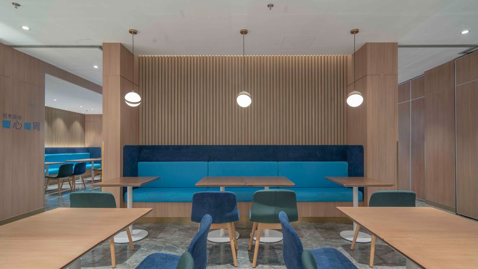 Holiday Inn Express Jinqiao Central Restaurant