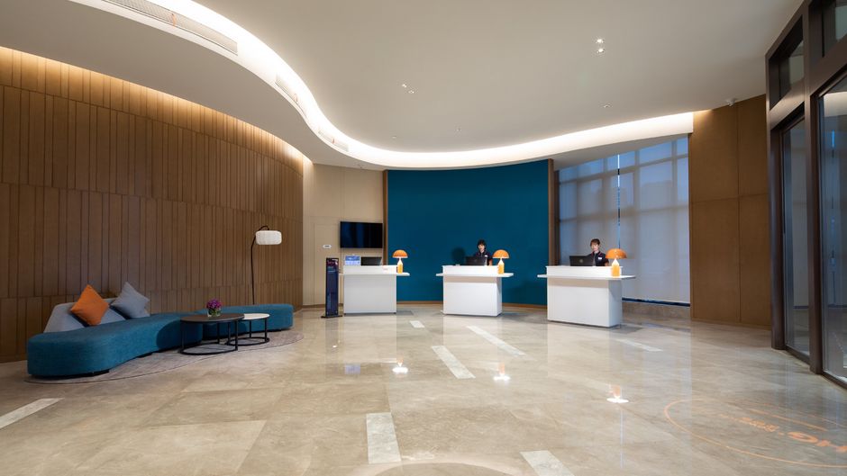 Holiday Inn Express Longquanyi North Lobby