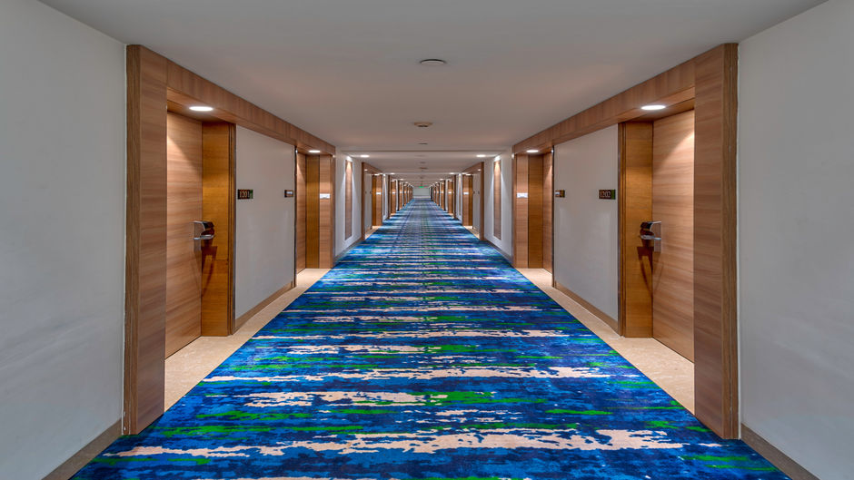 Holiday Inn Gurugram Sector 90 Lobby