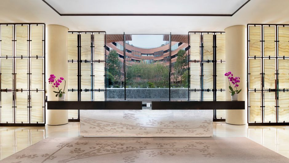 HUALUXE Shanghai Twelve at Hengshan Lobby