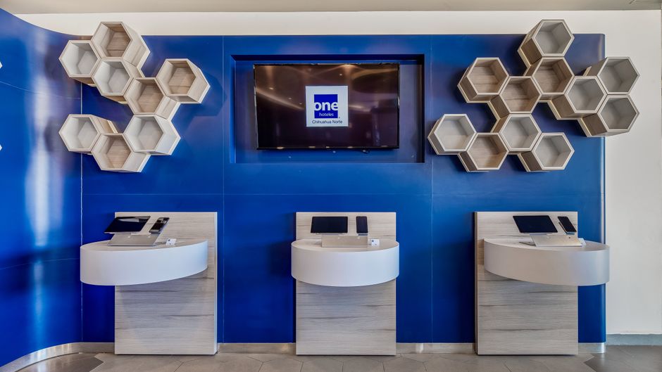 One Chihuahua Norte Lobby