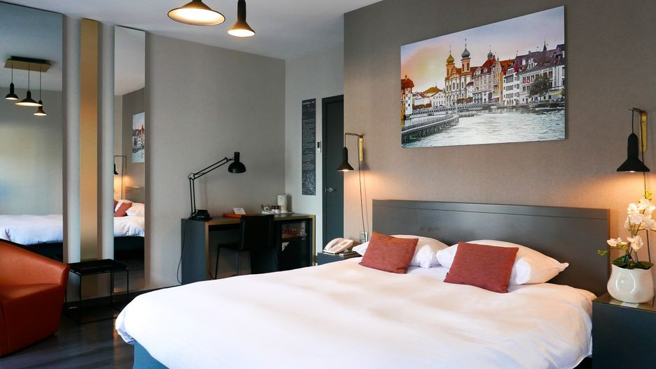 Atlas Hotel Room