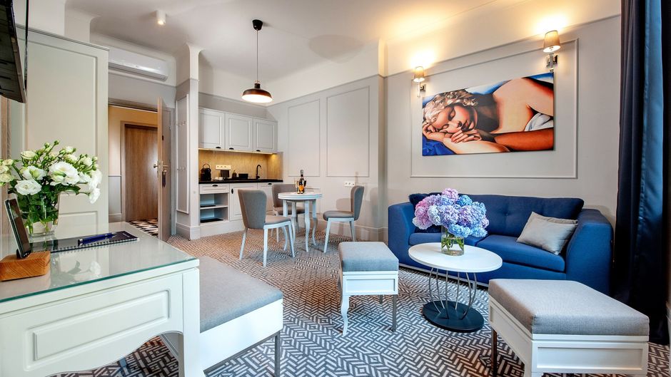Amber Design Residence Room