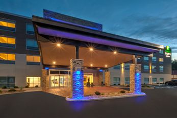 Holiday Inn Express & Suites Milan