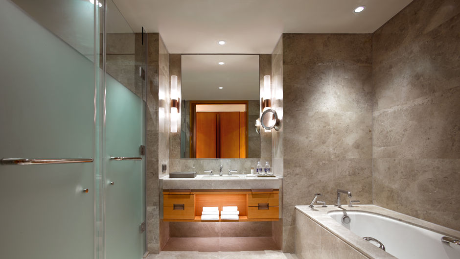 Lotte Hotel Hanoi Room