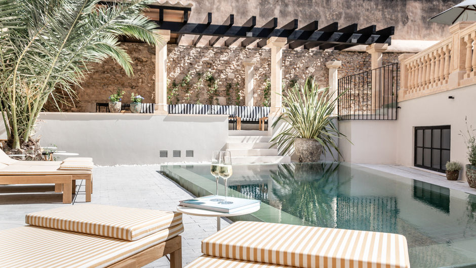 Concepcio by Nobis Pool