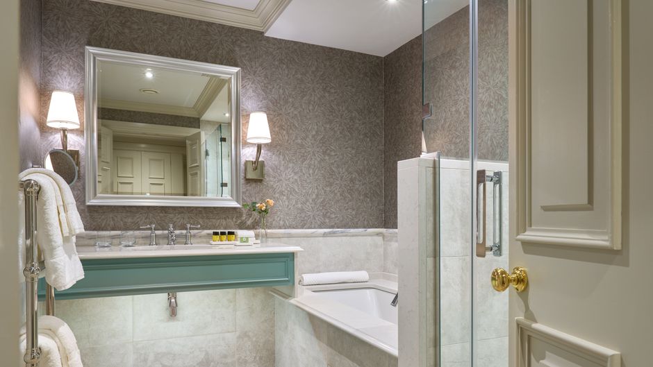 Glenlo Abbey Hotel Room