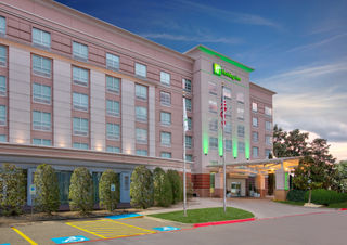 Holiday Inn Dallas-Fort Worth Airport S
