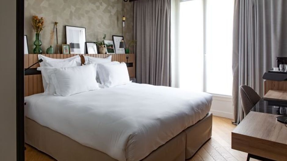 Maison Mere Room