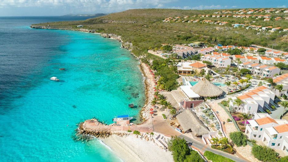 Oasis Coral Estate Beach Resort Exterior