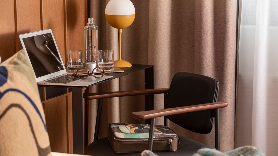 Hotel du Port Room