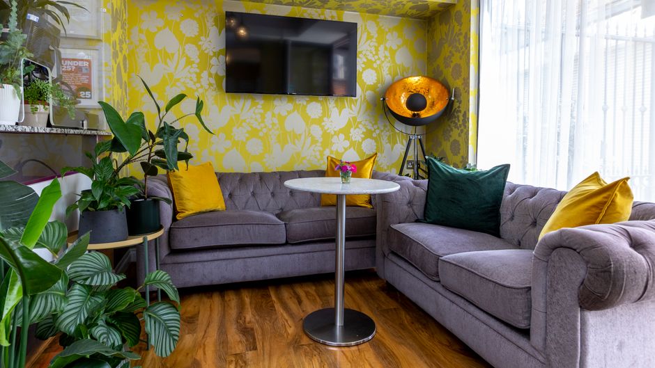 Hotel Shepherds Bush London Lobby