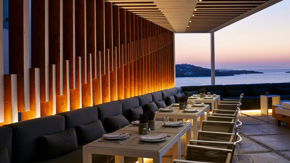 Bill & Coo Luxury Suites Hotel Restaurant