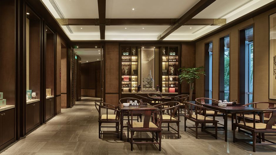 HUALUXE Ningbo Harbor City Lobby