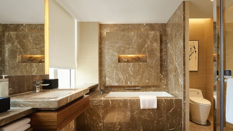 HUALUXE Ningbo Harbor City Room